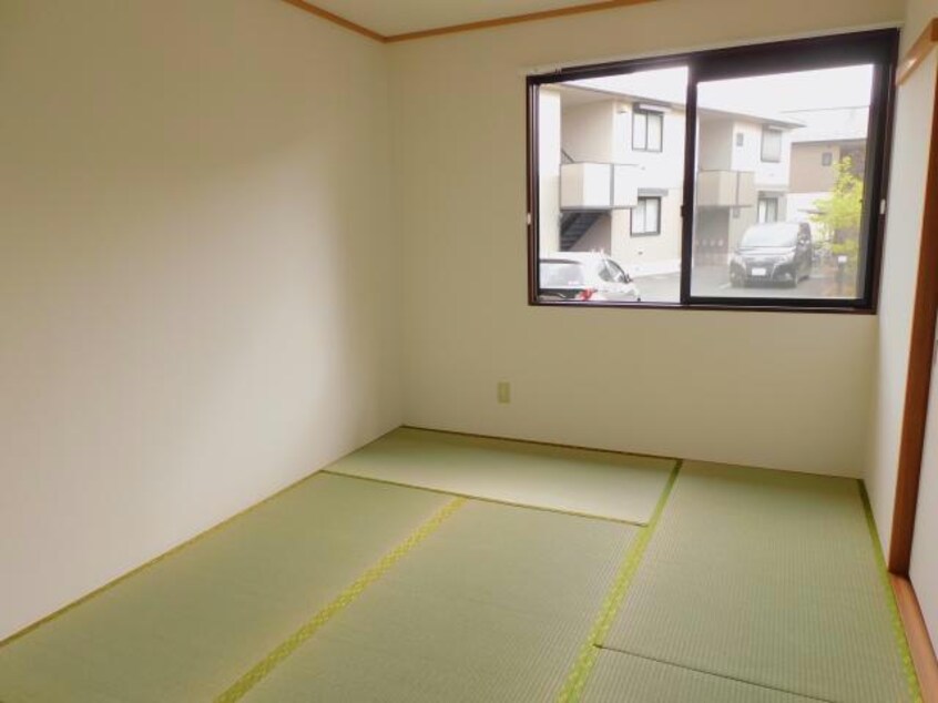 和室 内房線/五井駅 バス8分出津下車:停歩11分 1階 築28年