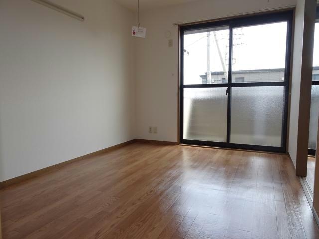 洋室 内房線/五井駅 徒歩23分 1階 築25年