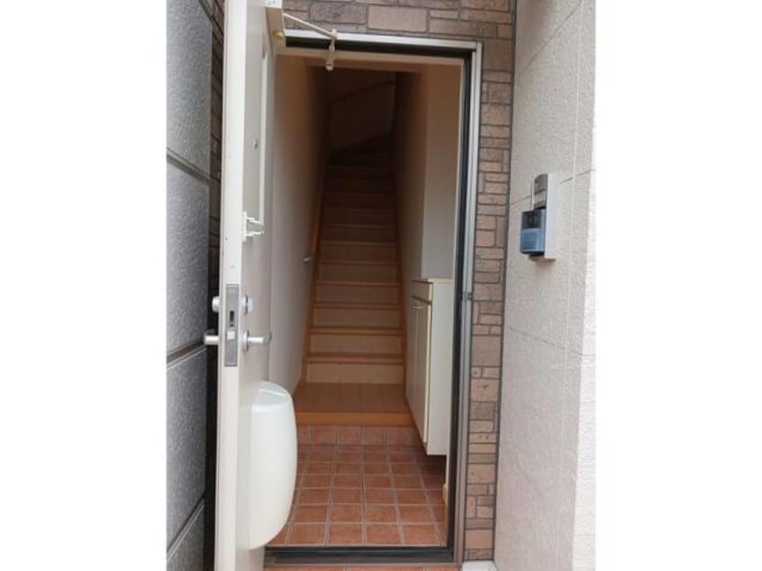 玄関 トライム（TRYM）