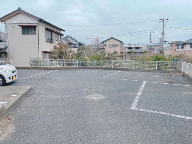 駐車場 エレミタージュ