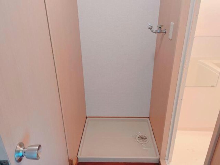 洗濯機置き場 エレミタージュ