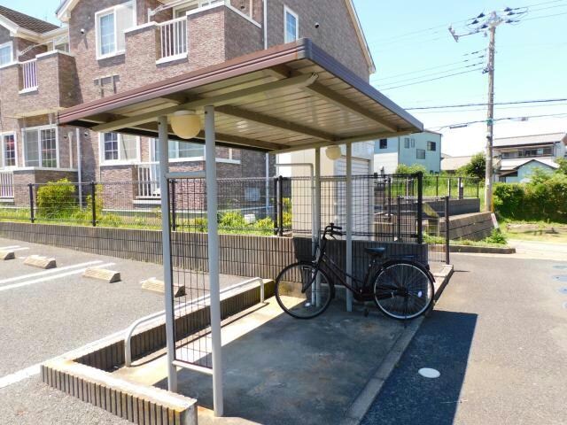 駐輪場 ブリリアントⅢ