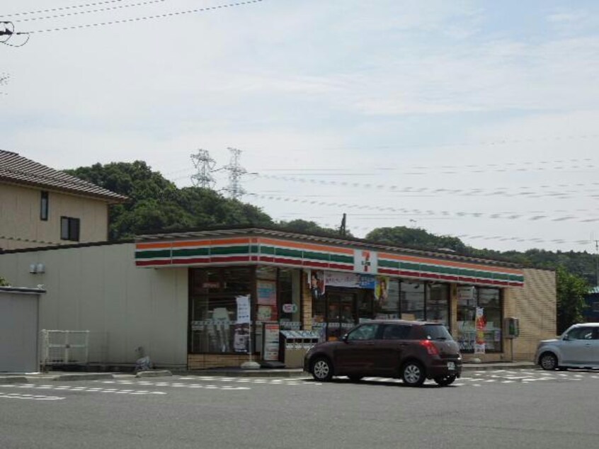 セブンイレブン市原椎津店(コンビニ)まで717m※セブンイレブン市原椎津店 ブリリアントⅢ