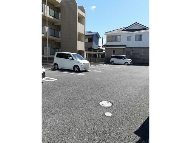 駐車場 アウリイハレ