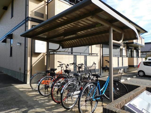 駐輪場 内房線/五井駅 バス10分白金3丁目下車:停歩10分 2階 築26年