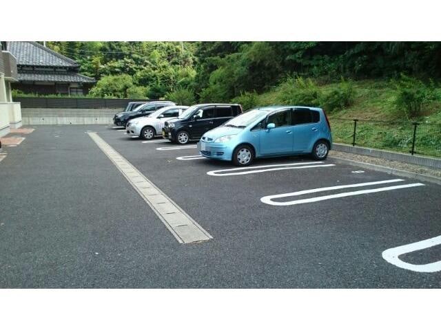 駐車場 ガーディアン