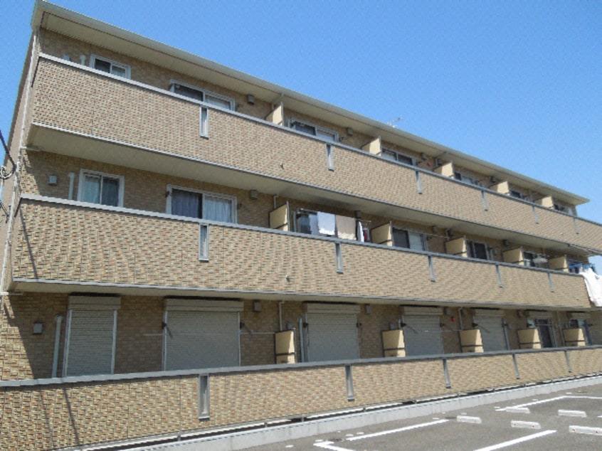 外観 内房線/八幡宿駅 徒歩3分 3階 築16年