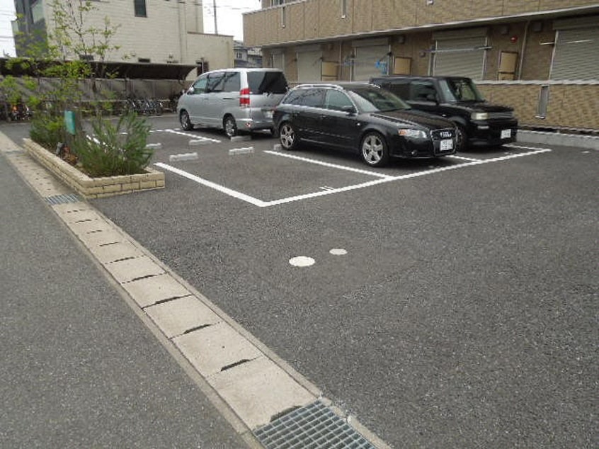 駐車場 内房線/八幡宿駅 徒歩3分 3階 築16年