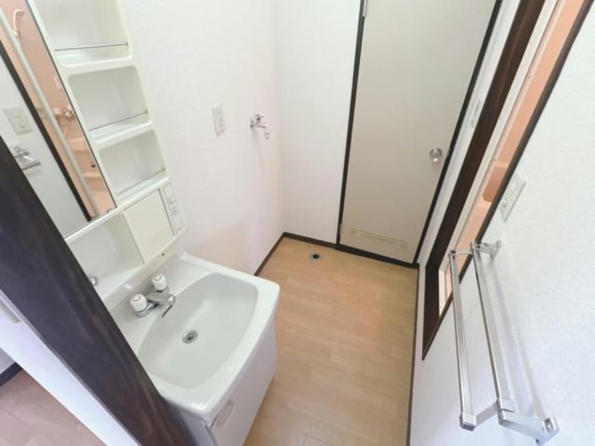 洗面化粧台 エアリーハイム