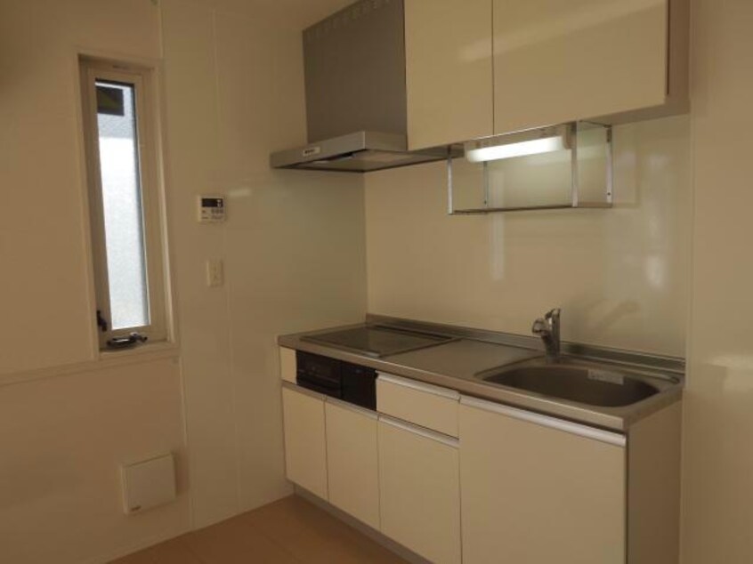 キッチン 内房線/八幡宿駅 徒歩27分 2階 築13年