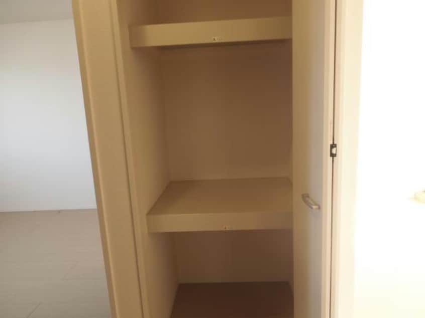 収納 内房線/八幡宿駅 徒歩27分 2階 築13年