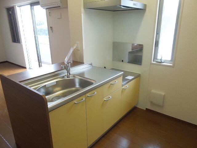 キッチン 内房線/五井駅 バス11分出津西一丁目下車:停歩4分 2階 築12年