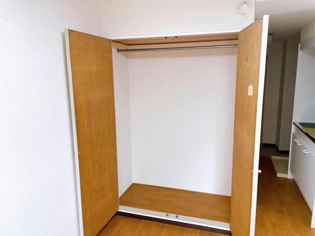 収納 内房線/五井駅 徒歩8分 2階 築34年