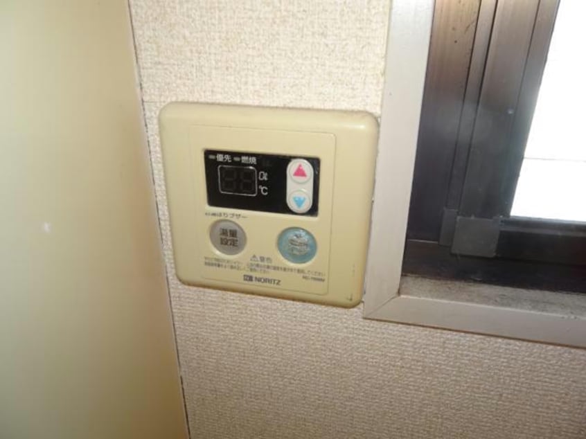 給湯リモコン 内房線/五井駅 徒歩8分 2階 築34年