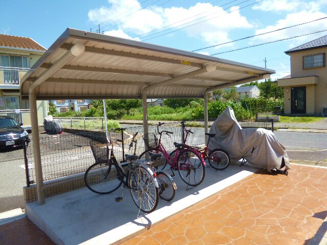 駐輪場 メゾン　セリーズ