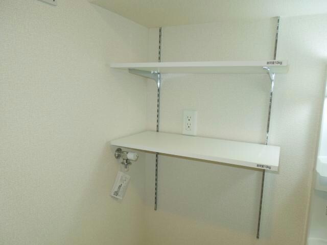 洗面所棚 内房線/五井駅 徒歩18分 2階 築11年