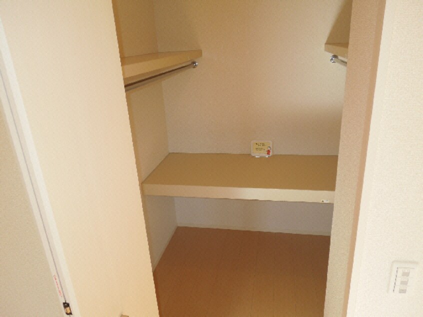  内房線/五井駅 徒歩20分 1階 築11年