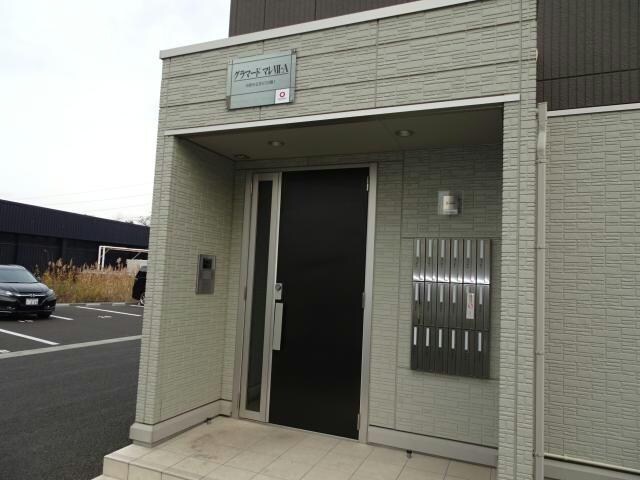 エントランス 内房線/五井駅 徒歩20分 1階 築11年