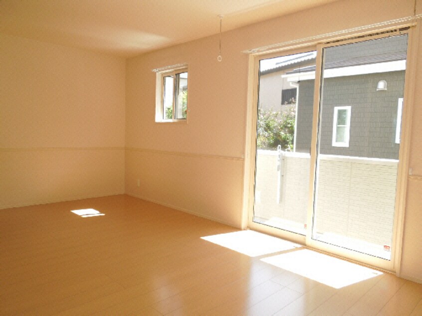 居室 内房線/五井駅 徒歩20分 1階 築11年