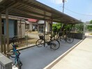 駐輪場 内房線/姉ケ崎駅 バス15分千種中学校入口下車:停歩4分 1階 築10年