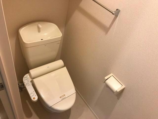 トイレ 内房線/姉ケ崎駅 バス15分千種中学校入口下車:停歩4分 1階 築10年