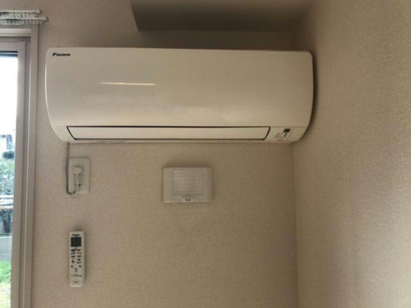 ｴｱｺﾝ 内房線/姉ケ崎駅 バス15分千種中学校入口下車:停歩4分 1階 築10年