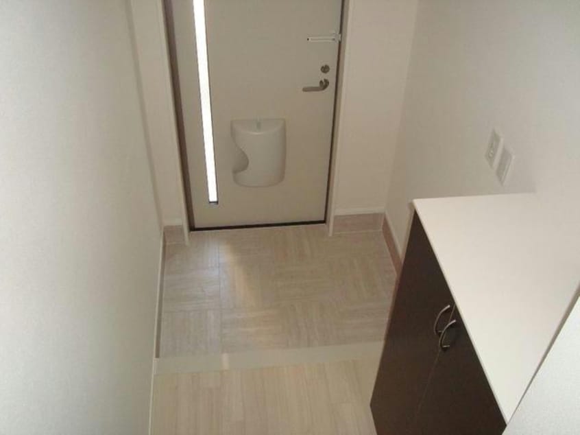  内房線/姉ケ崎駅 徒歩5分 2階 築9年