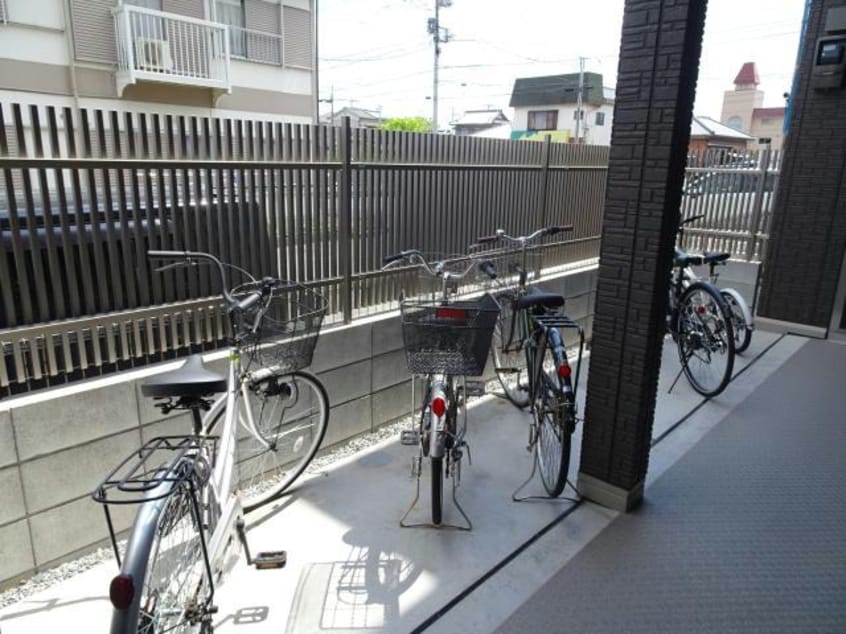 駐輪場 内房線/五井駅 徒歩6分 1階 築9年
