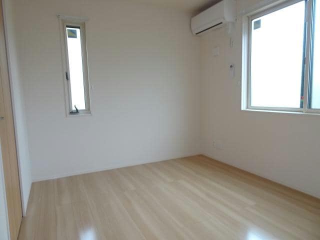 洋室 内房線/八幡宿駅 バス15分菊間団地前下車:停歩10分 1階 築9年