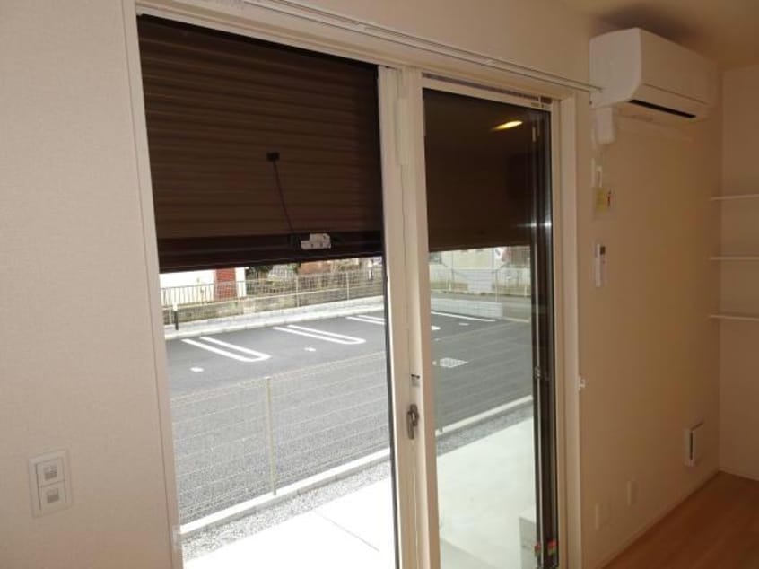 シャッター雨戸 内房線/八幡宿駅 バス15分菊間団地前下車:停歩10分 1階 築9年