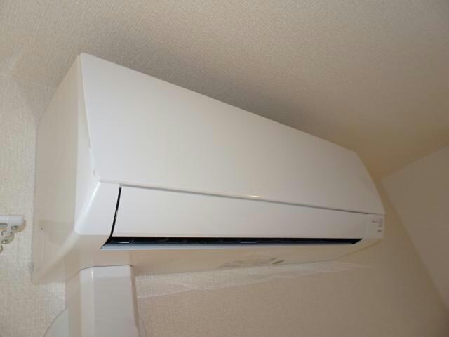 エアコン 内房線/八幡宿駅 バス15分菊間団地前下車:停歩10分 1階 築9年