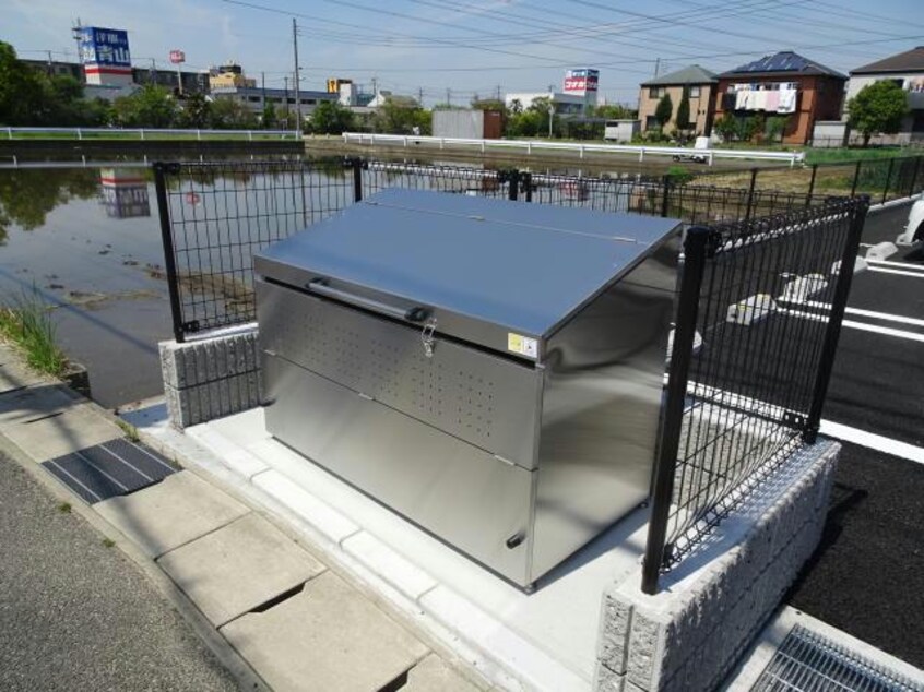 ゴミ置場 アビタシオン・U