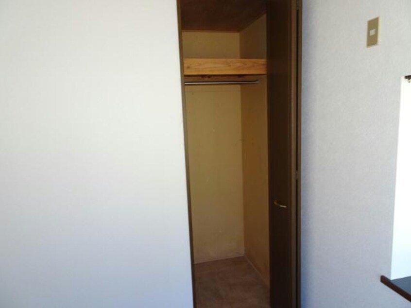 収納 江子田貸家