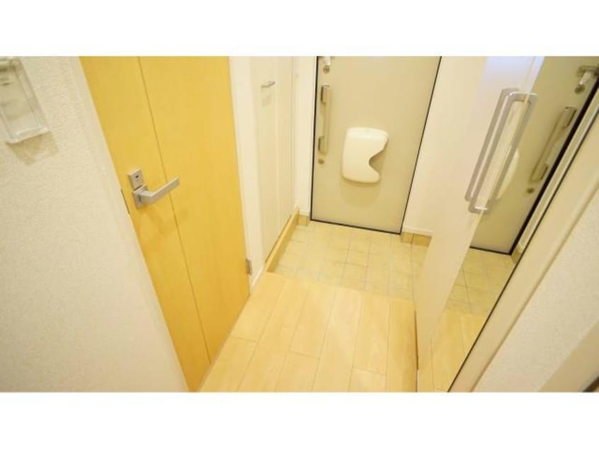 玄関 内房線/姉ケ崎駅 徒歩15分 1-2階 築8年