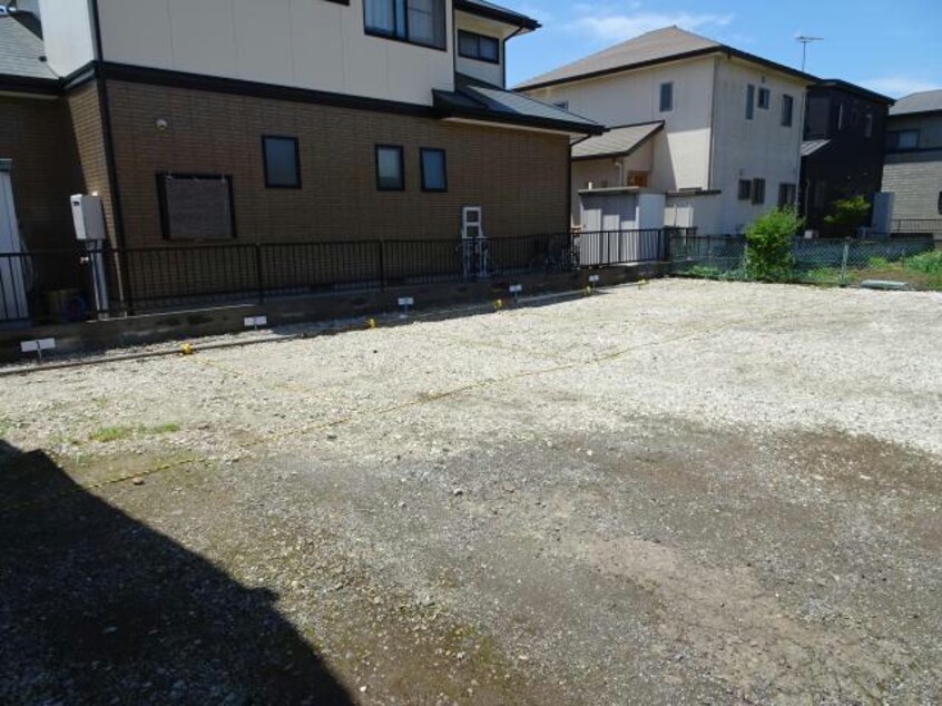 駐車場 内房線/八幡宿駅 車移動　13分3.6km 1階 築36年