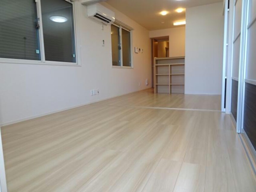 リビング 内房線/姉ケ崎駅 徒歩14分 3階 築7年