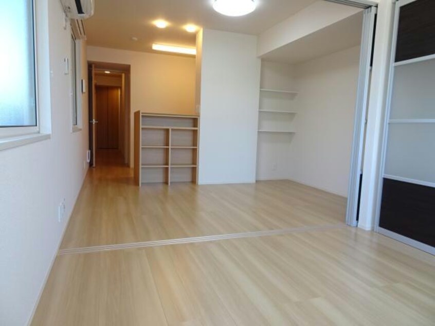 リビング 内房線/姉ケ崎駅 徒歩14分 3階 築7年