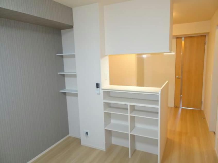 カウンター 内房線/五井駅 バス14分藤井下車:停歩8分 1階 築6年