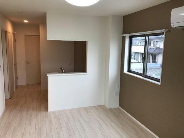 リビング 内房線/八幡宿駅 徒歩5分 2階 築5年