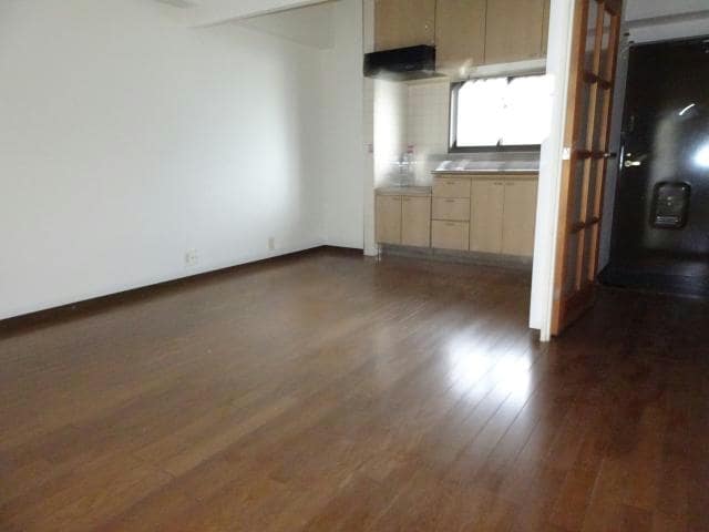 リビング シャトレ白金