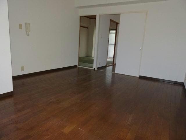 リビング シャトレ白金