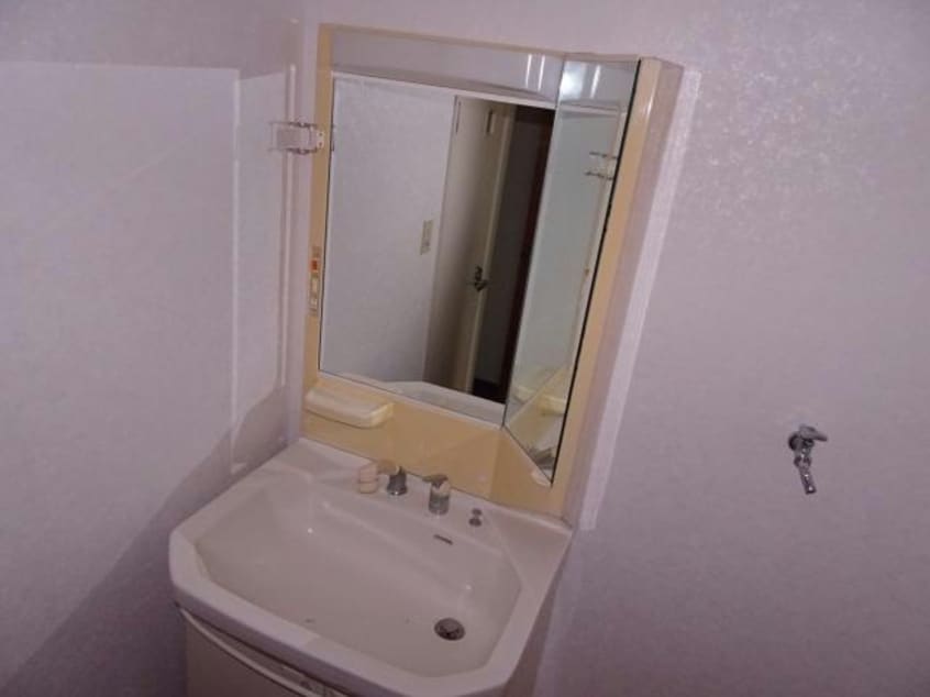 洗面化粧台 シャトレ白金