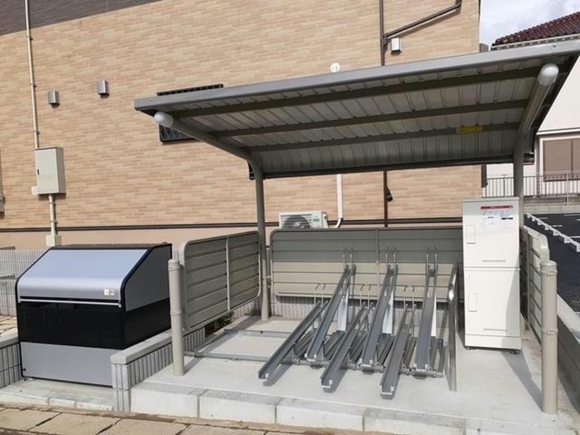 駐輪場 ソフィア