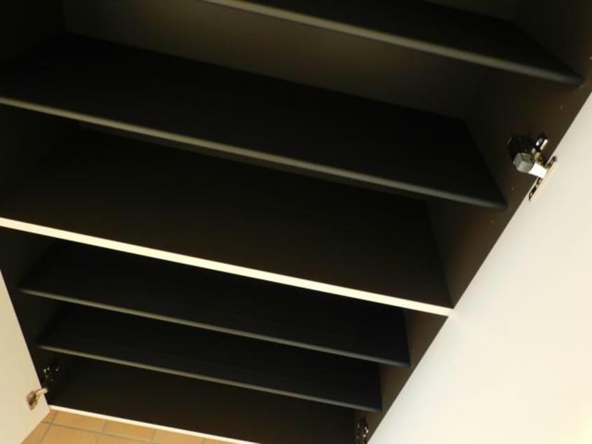 下駄箱 カエラ・シェリ