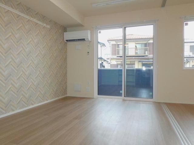 リビングダイニング 内房線/五井駅 徒歩24分 1階 築2年