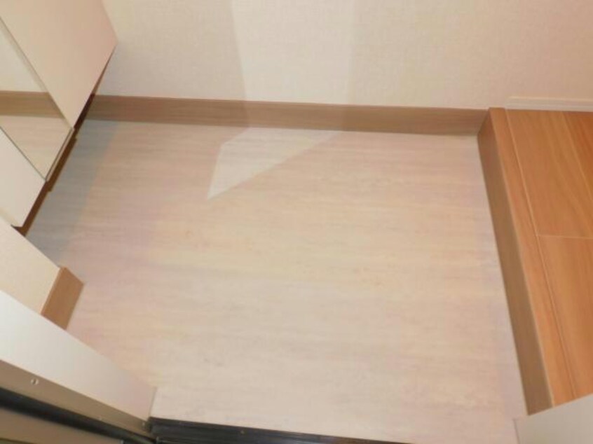 玄関 内房線/五井駅 徒歩24分 1階 築2年