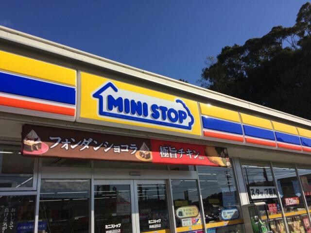 ミニストップ姉ヶ崎迎田店(コンビニ)まで1475m※ミニストップ姉ヶ崎迎田店 ルミエールB