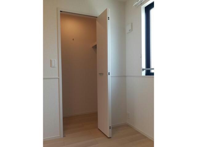 ウォークインクローゼット キャトル・セゾンⅢ