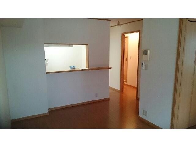 リビングダイニング スウィート　レジデンスＢ