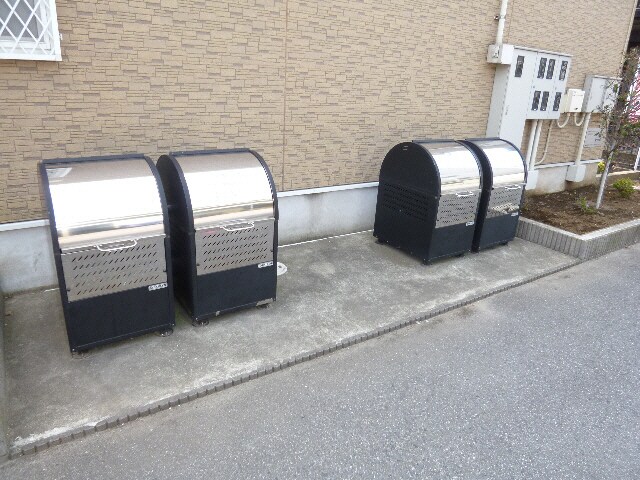 ゴミ置場 スウィート　レジデンスＢ